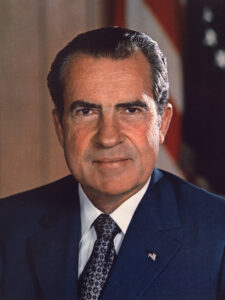 Richard_Nixon_presidential_portrait